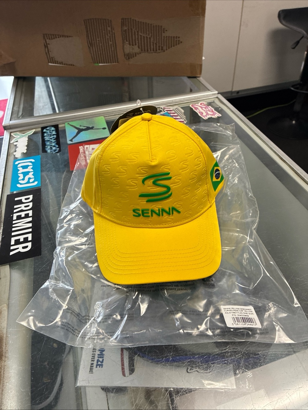 Ayrton Senna Debossed Logo Baseball Cap New NWT Rare OSFM Yellow - Picture 3 of 15